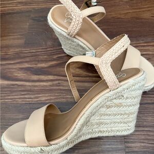 Crown Vintage Women’s Wedge Sandal Nude Tan 8.5